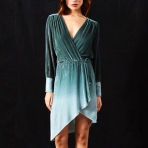 Young Fabulous & Broke Kahri Ombré Velvet Dress Emerald Green XS - New with Tags